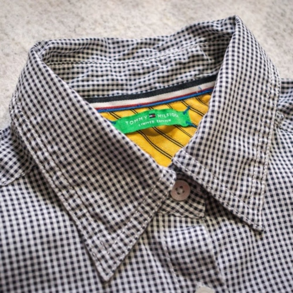 LIMITED EDITION Tommy Hilfiger 2010 Button-Down - Picture 3 of 8
